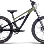 PUKY EIGHTSHOT Groot 246 Mountainbike in Woodland-Farbe mit 24-Zoll-Schwalbe Big Betty Reifen