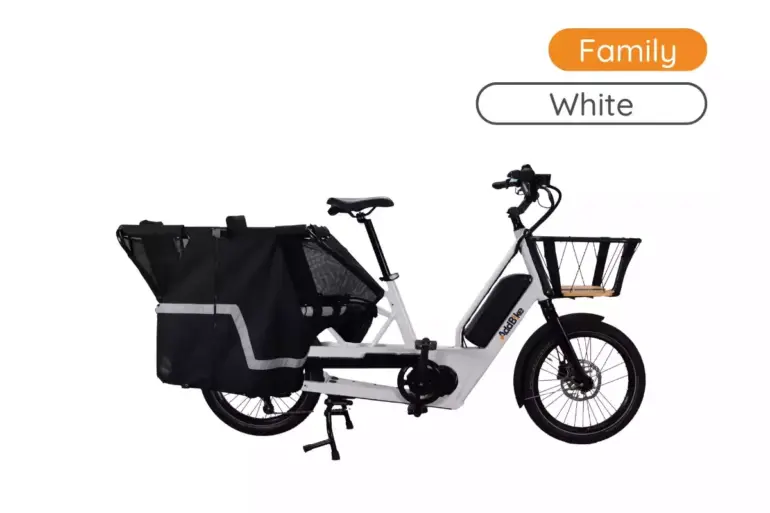 AddBike Family White Lastenrad mit schwarzer Textilkabine und Frontkorb