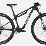 Canyon Lux World Cup CF Young Hero Carbon-Mountainbike in Schwarz, Seitenansicht