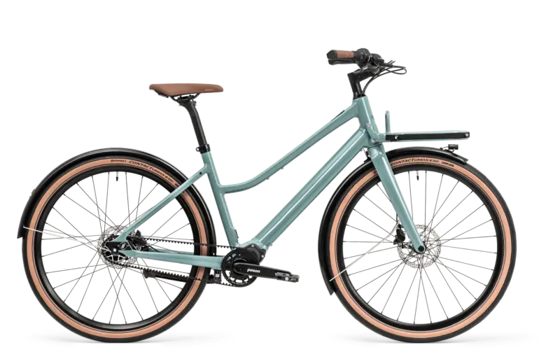 Schindelhauer Emilia E-Bike mit tiefem Einstieg und Frontgepäckträger in Sage Green