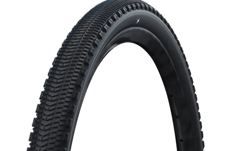 Schwalbe G-One Overland Pro Reifen mit ausgeprägtem Profil für E-Gravel-Bikes und Bikepacking
