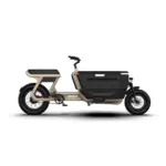 Seitenansicht des STOER CargoX E-Lastenrads mit großer Transportbox und robustem Rahmen