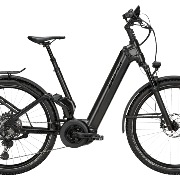 ZEMO SU-E FS 11 E-Bike in schwarzer Ausführung, seitlich fotografiert, mit Vollfederung und Gepäckträger