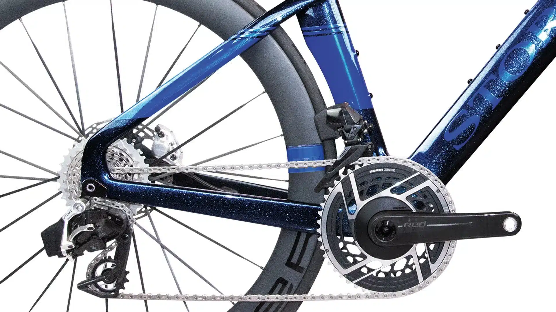 Detailansicht des Hinterbaus eines Storck Aerfast.5 30th Rennrads mit Fokus auf die Kette, das Schaltwerk, die Kassette und die SRAM Kurbelgarnitur. Der Rahmen ist in der Farbe Midnight Sky mit Stardust-Partikeln lackiert.