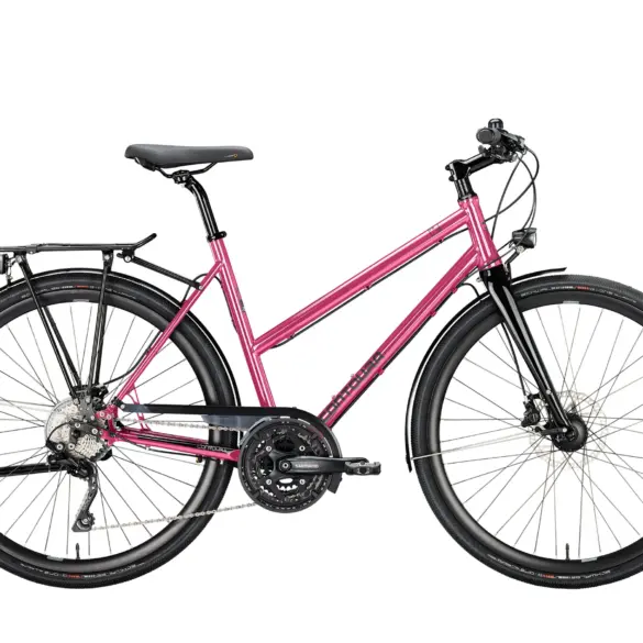 Rosa Contoura Fe-11 Tourenrad mit Gepäckträger und Shimano CUES Schaltung, gezeigt von vorne.