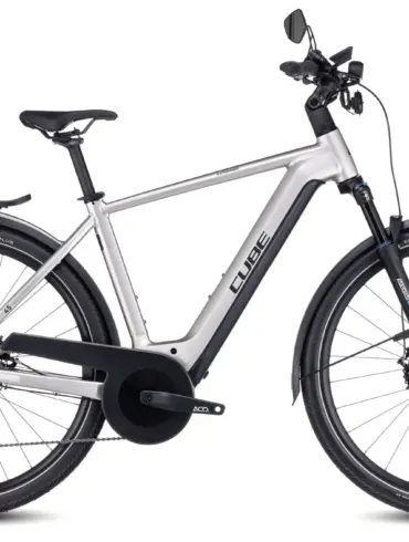 Seitenansicht des Cube Kathmandu Hybrid 45 750 grey´n´reflex E-Bikes mit kompletter Ausstattung