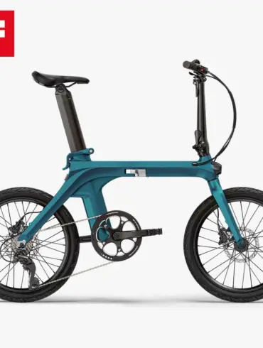 Seitenansicht des Fiido X faltbaren E-Bikes in Blau mit iF Design Award Logo