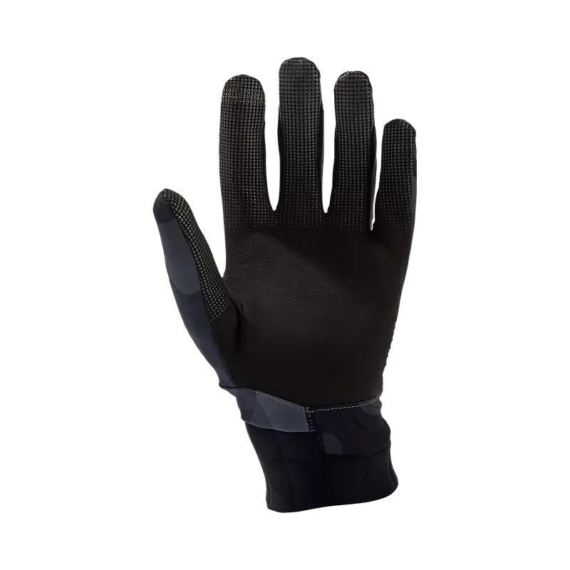 Handinnenfläche eines schwarzen Defend Pro Fire Fahrradhandschuhs mit griffiger Oberfläche