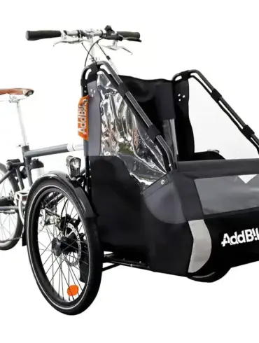 Lastenfahrrad mit AddBike-Anbau für den Transport von Hunden, Vorderansicht