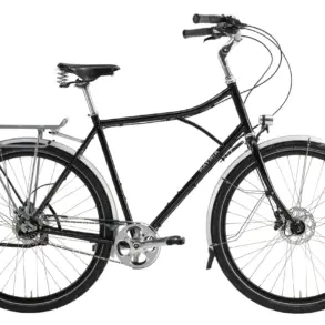 Schwarz lackiertes Patria Dublin Fahrrad in "Zeitlose Eleganz" Ausführung, stehend auf weißem Hintergrund, von der Seite betrachtet.