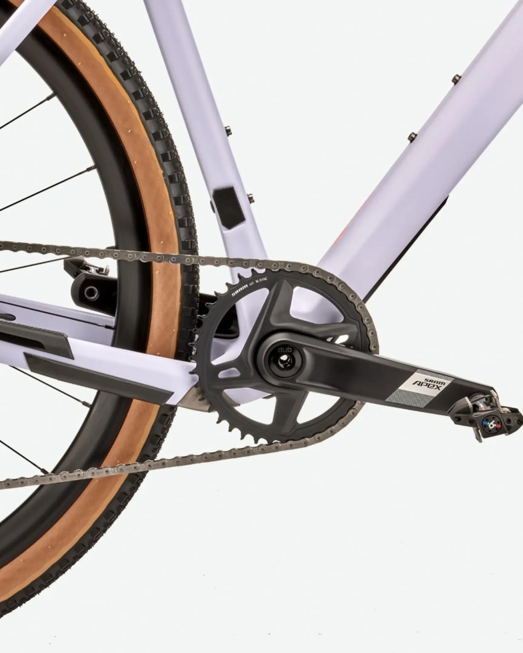 Nahaufnahme des Antriebs und der Kurbelgarnitur eines ROSE Backroad APEX AXS XPLR 1x12 Gravel-Bikes mit SRAM Apex Kurbel und breiten Reifen