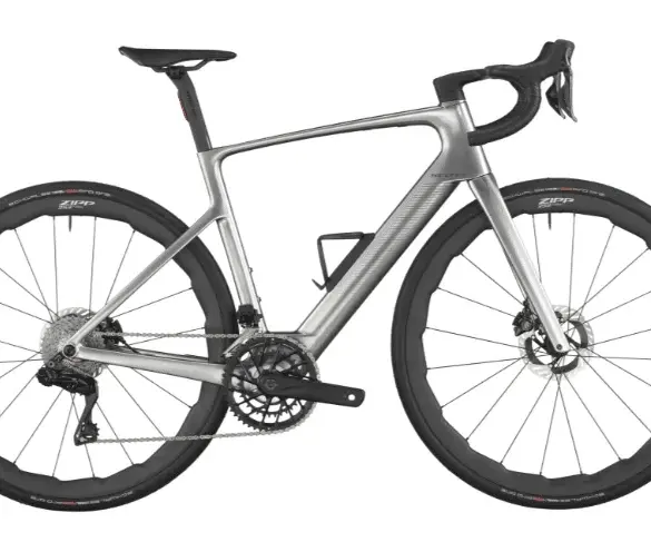 SCOTT Fastlane Premium E-Road-Bike in silberner Ausführung mit Carbonrahmen, Scheibenbremsen und Zipp-Laufrädern