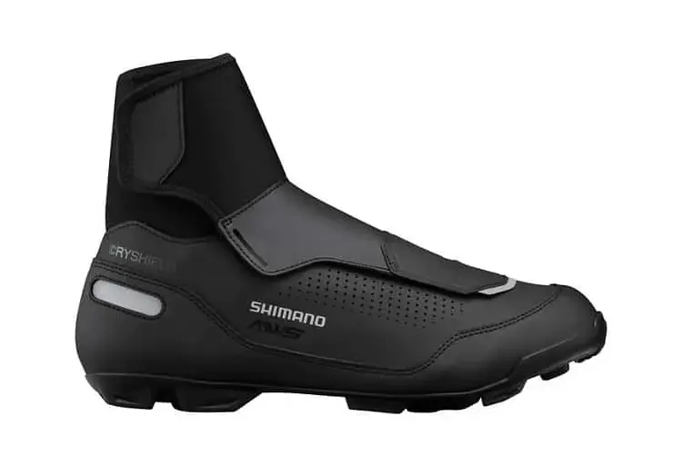 Shimano SH-MW502 Winterschuh für Mountainbiker in Schwarz mit hohem Schaft und DRYSHIELD-Membran