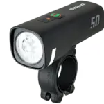 Sigma AURA 50 Frontleuchte mit Halterung, schwarze kompakte Fahrradlampe mit 50 Lux Leuchtkraft