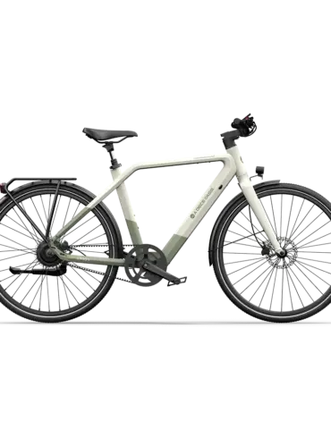 Ein weiß-grünes ADO AIR 30 Pro Ultra E-Bike von der Seite gesehen.