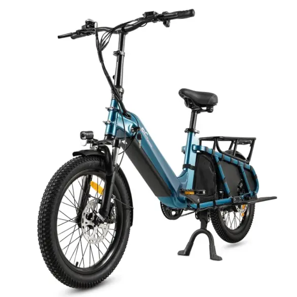 Blaues CMACEWHEEL HQ20 E-Bike mit integriertem Akku, Gepäckträger und breiten Reifen, Frontansicht.