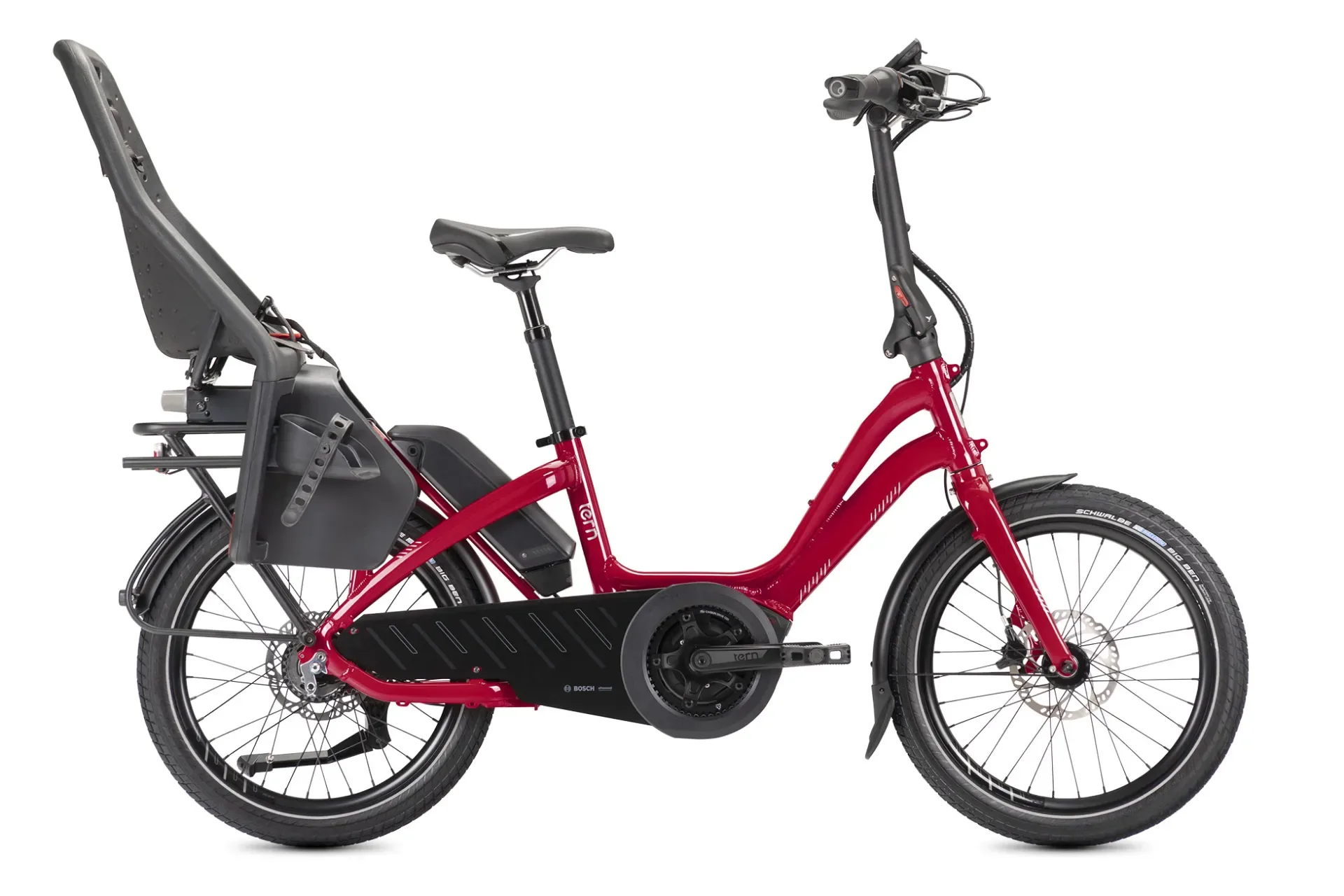 Rotes Tern NBD S5i Elektrorad mit montiertem Kindersitz auf dem Gepäckträger, Vorder- und Rücklicht sowie Nabenschaltung.
