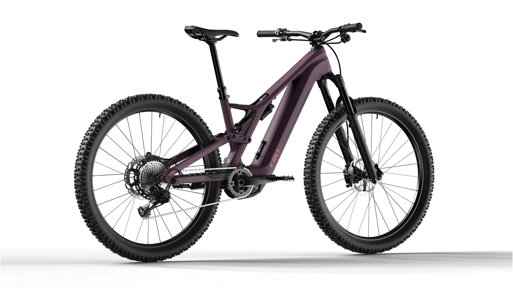 Violettes Tanay HC E-MTB mit Vollfederung und breiten Reifen, bereit für anspruchsvolles Gelände.