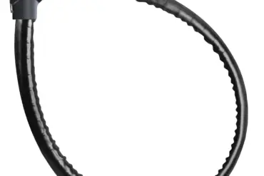 Schwarzes Trelock PK 460 Panzerkabelschloss, auf weißem Hintergrund isoliert.