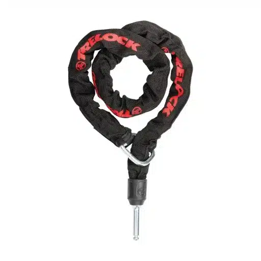 Schwarze Trelock Plug-in Kette ZR 355 mit rotem Trelock Schriftzug, aufgerollt auf weißem Hintergrund.