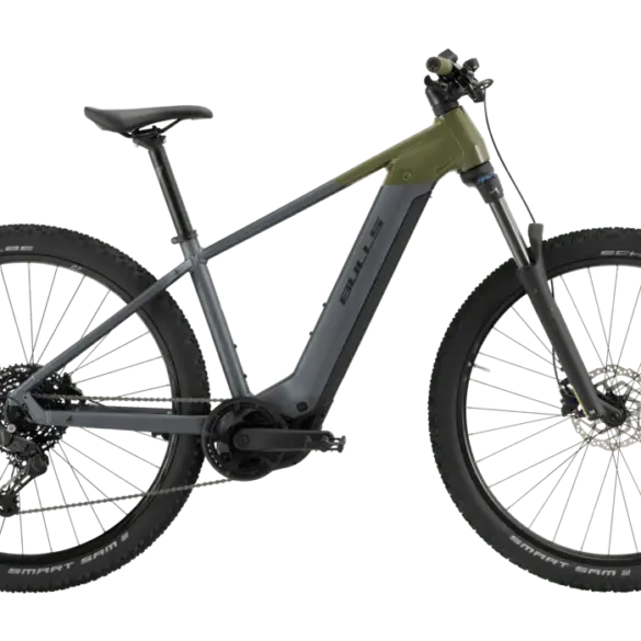 Seitenansicht eines BULLS EVO CX 2 Diamant E-Hardtails in Grau und Dunkelgrün.