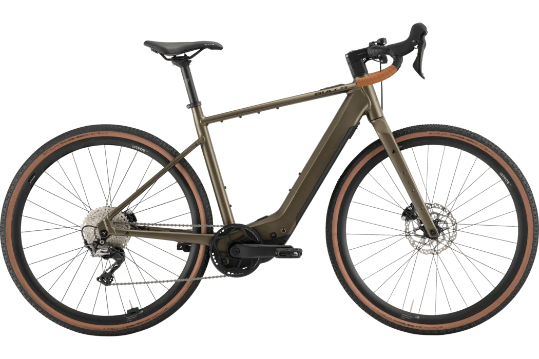 Seitenansicht eines BULLS Grinder EVO SX 2025 Diamant E-Gravelbikes in mattem Braun.
