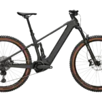 Seitenansicht eines schwarzen BULLS Sonic AM 1 2025 Diamant E-Mountainbikes.