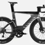 Canyon Speedmax CFR Di2 Triathlonrad in aerodynamischer Profilansicht.