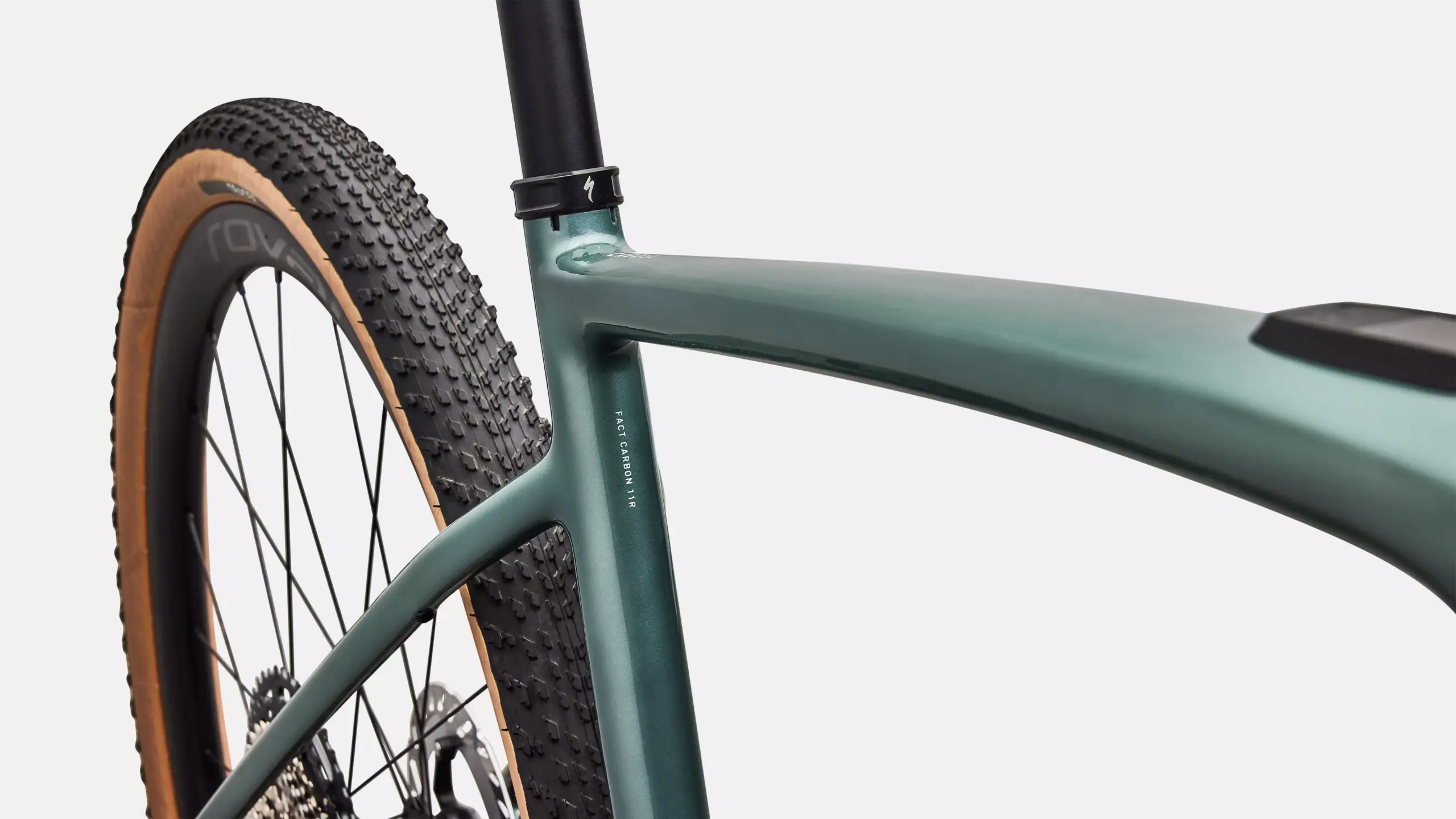 Nahaufnahme des Rahmens und Hinterrads eines Specialized Turbo Creo 2 Expert E-Gravelbikes mit Fokus auf das