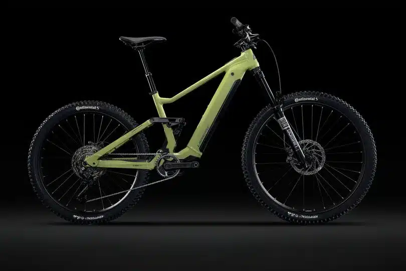 E-Mountainbike Lapierre Overvolt AM AL 5.8 in mattgrüner Lackierung, Seitenansicht.