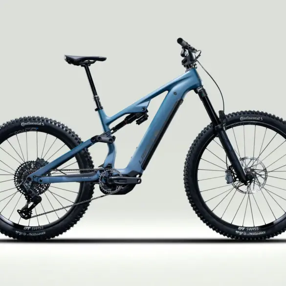 Lapierre Overvolt AM CF 7.8 E-Mountainbike in Tidal Teal Blue Satin.