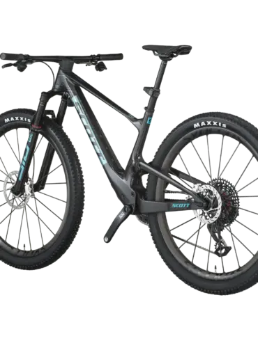 Scott Spark RC SL Mountainbike von der Seite betrachtet, mit Fokus auf den Carbonrahmen und die Komponenten.