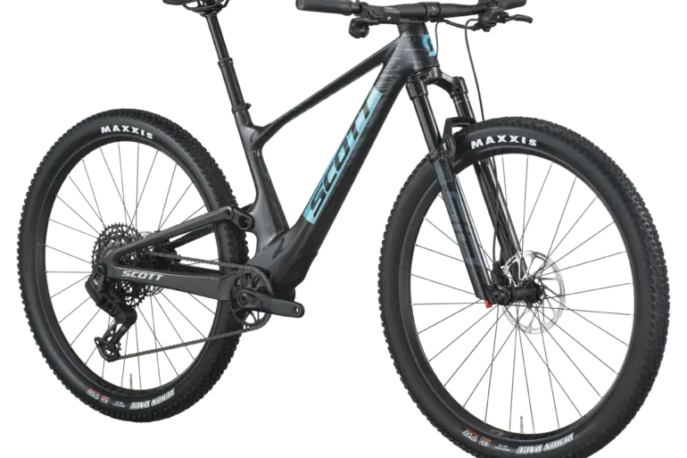 Scott Spark RC Team Fahrrad im Profil in Carbon Black.