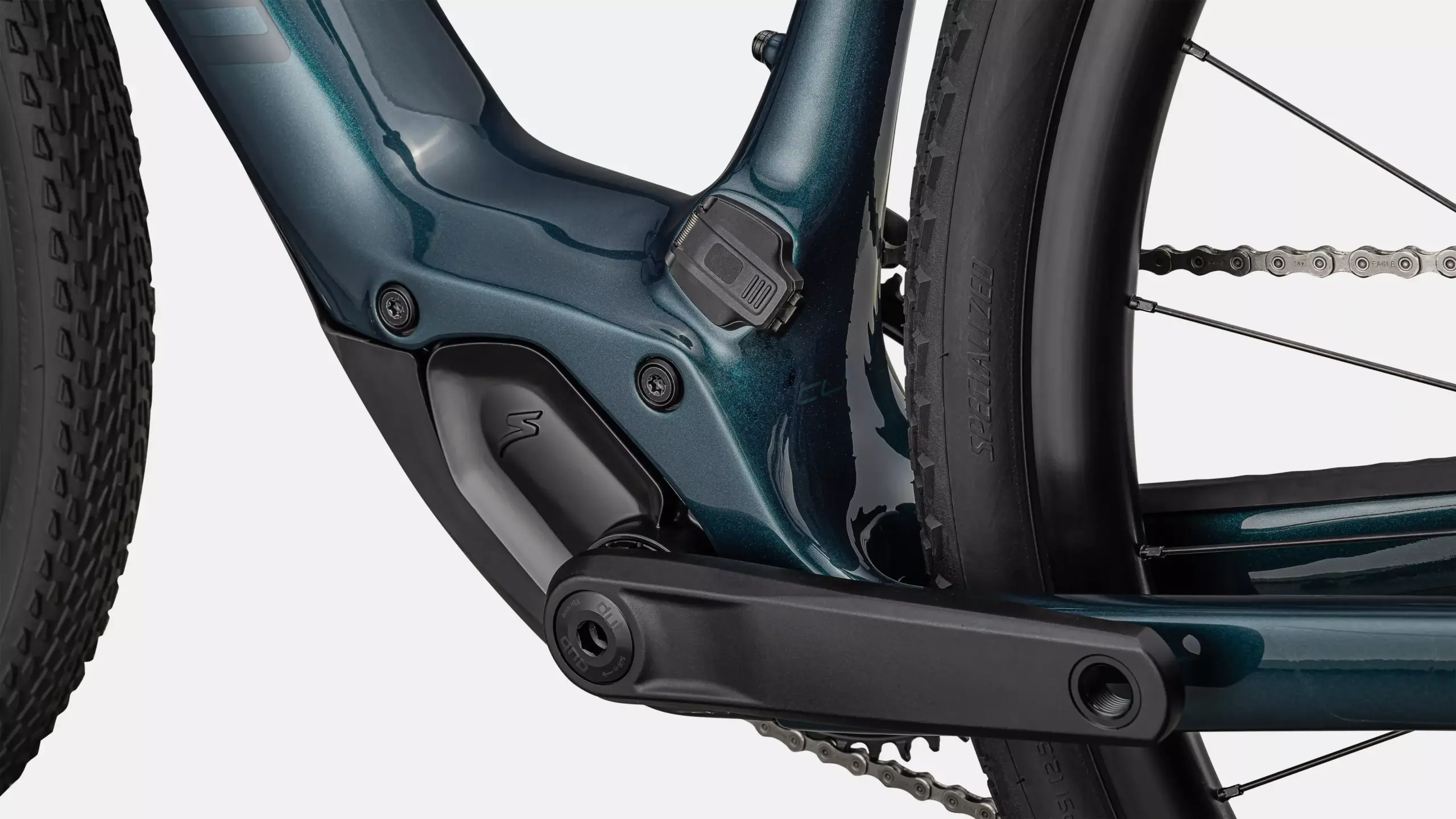 Detailansicht des dunkelgrünen Carbonrahmens eines Specialized Turbo Creo 2 Comp E-Gravelbikes mit sichtbarem Specialized