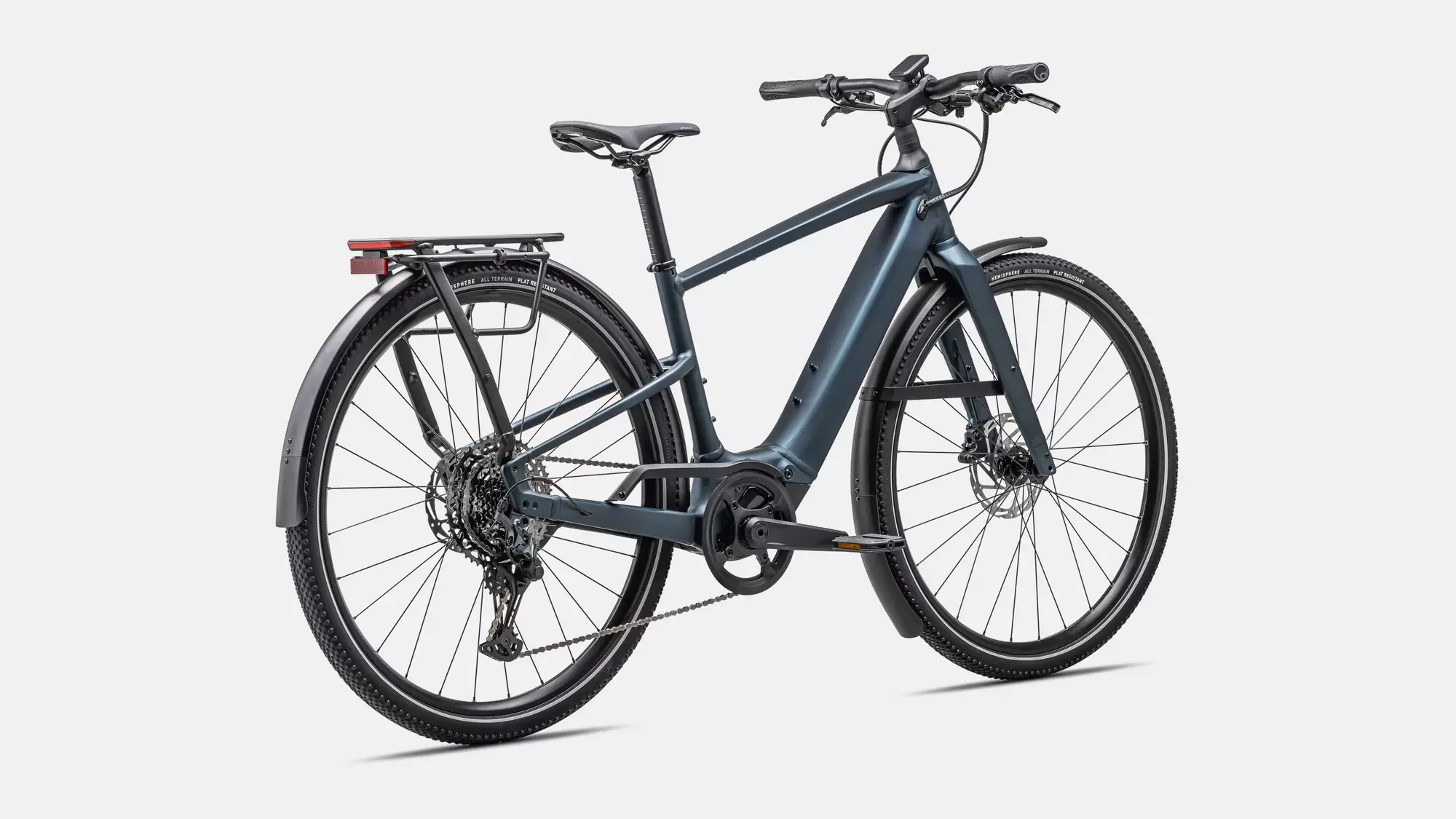 Seitenansicht eines Specialized Turbo Vado SL 2 5.0 EQ E-Bikes in Satin Deep Lake Metallic.