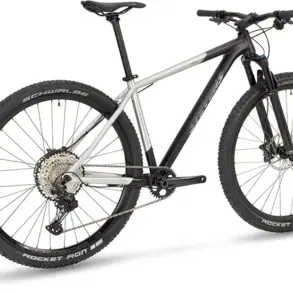 Stevens Colorado 401 Mountainbike mit Aluminiumrahmen, Federgabel und Scheibenbremsen.