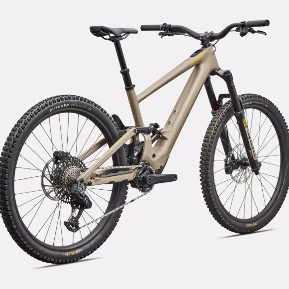 Spezialisiertes Turbo Kenevo SL 2 Expert E-Mountainbike in Beige mit schwarzen Akzenten, von der Seite betrachtet