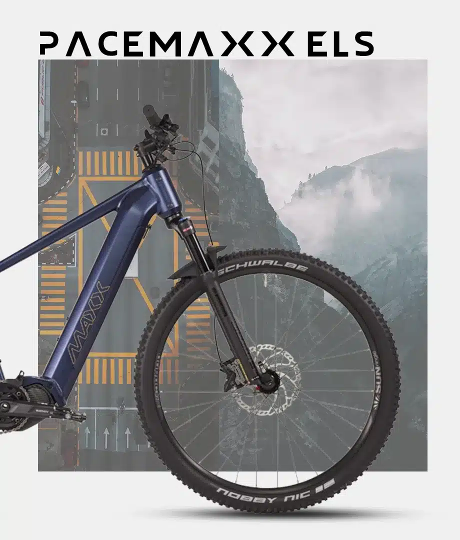 Detailaufnahme eines MAXX Pacemaxx ELS Sport E-Bikes, Fokus auf Vorderrad und Federgabel.