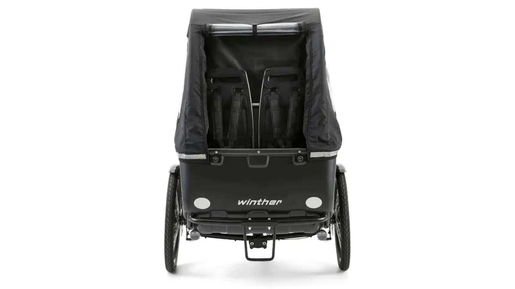 Rückansicht des Winther Cargoo Lastenrads, das zwei Kindersitze und ein schwarzes Verdeck zeigt.
