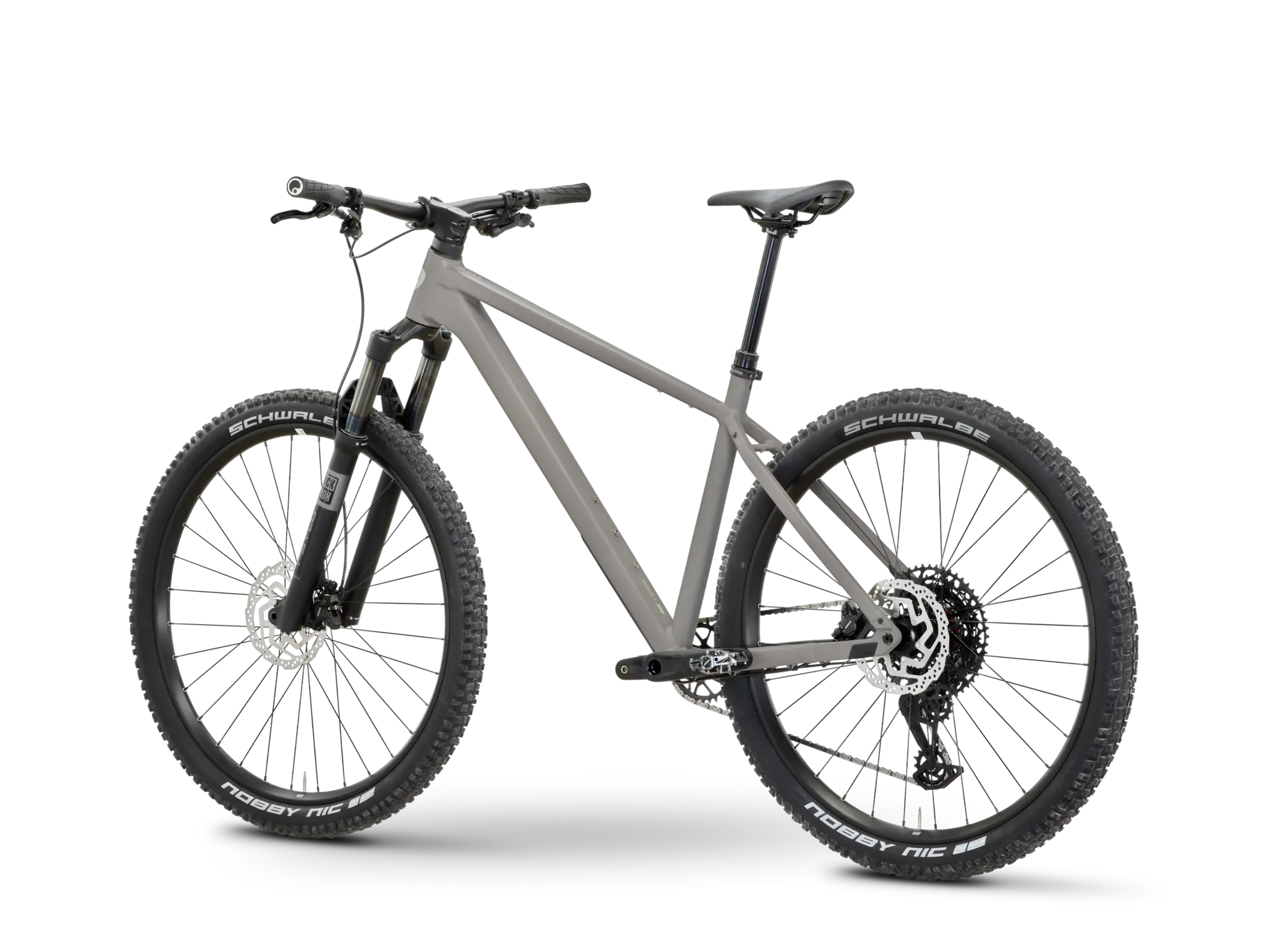 Seitenansicht eines grauen PDQ AL 2 Hardtail Mountainbikes.
