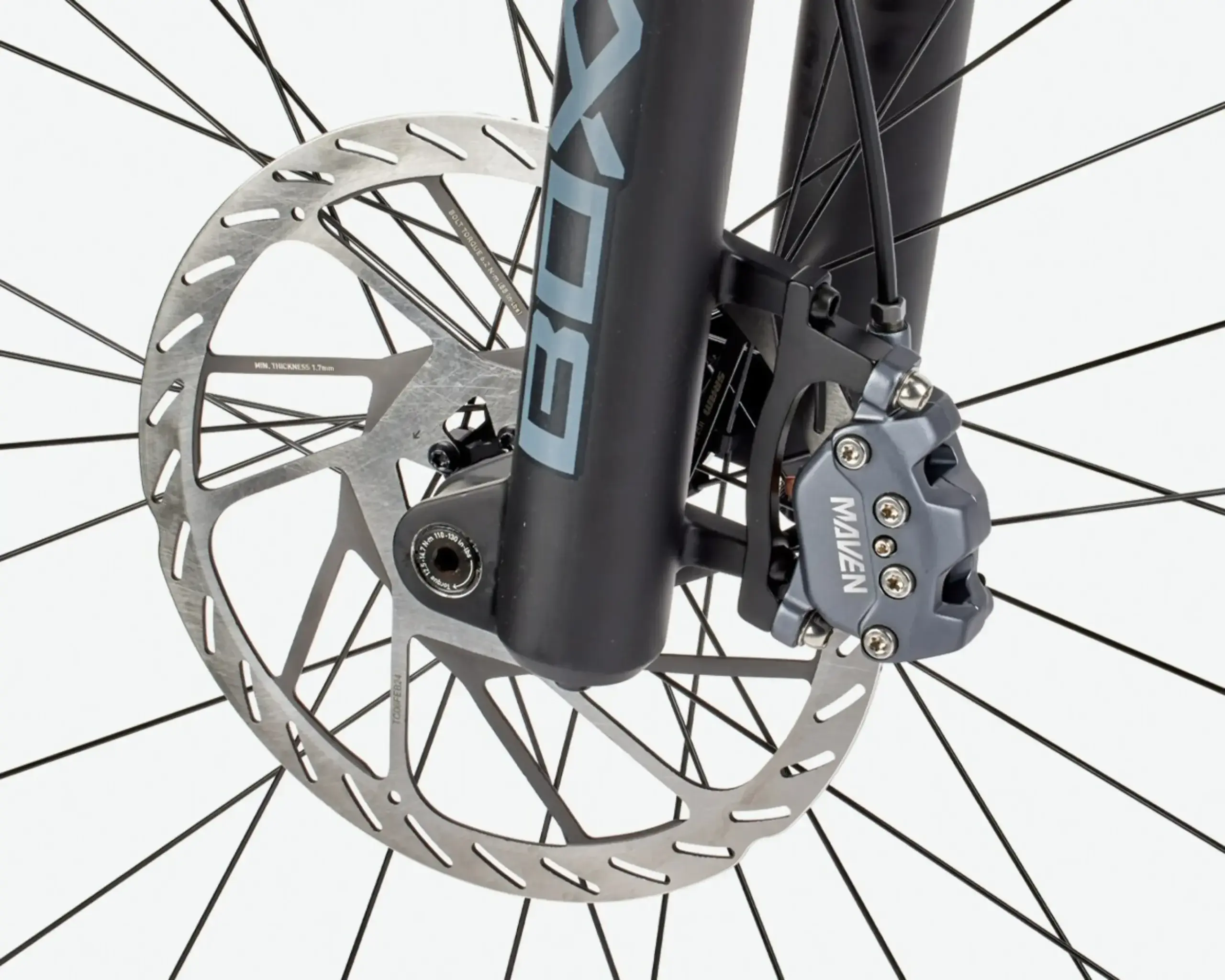 Detailansicht der SRAM Maven Bronze Scheibenbremse und der RockShox Boxxer Gabel eines ROSE Scrub DC 2 Mountainbikes.