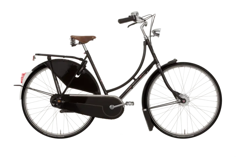 Seitliche Ansicht eines schwarzen Gazelle Tour Populair C7 Fahrrads mit braunem Ledersattel und Gepäckträger.