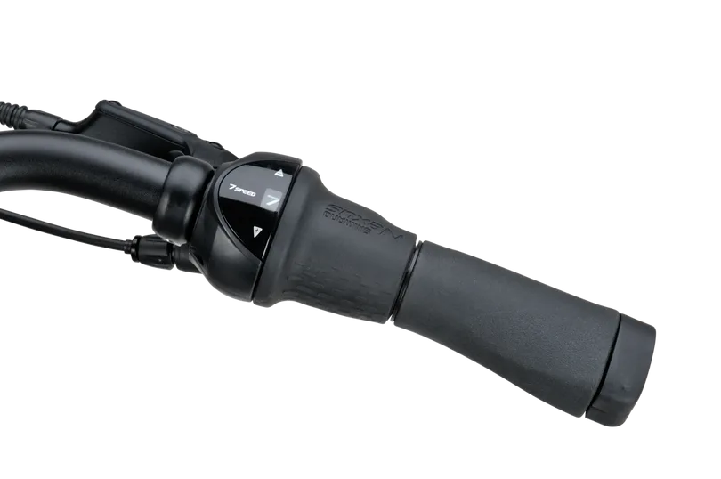 Nahaufnahme des linken Lenkergriffs eines Batavus Fahrrads mit integriertem 7-Gang Shimano Nexus Schaltdrehgriff.