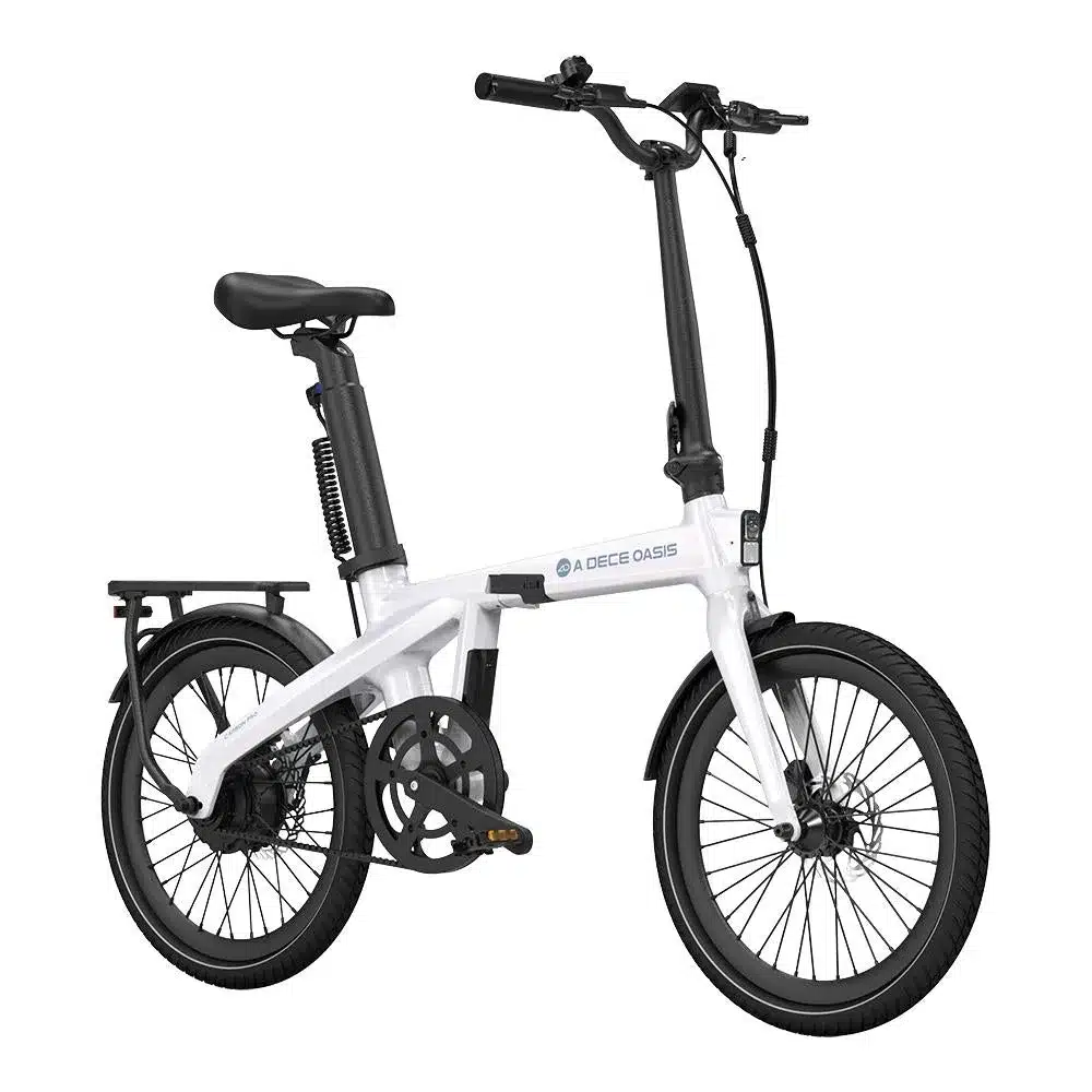 Weißes ADO Air Carbon Pro Elektro-Faltrad mit einem Gepäckträger, gefalteter Rahmenstruktur und Scheibenbremsen.
