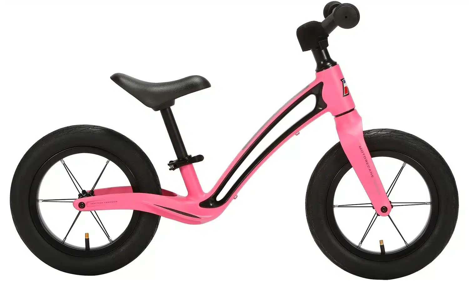 Seitenansicht eines rosafarbenen Motobécane Roadie Laufrads mit 12-Zoll-Luftreifen und Magnesiumrahmen.