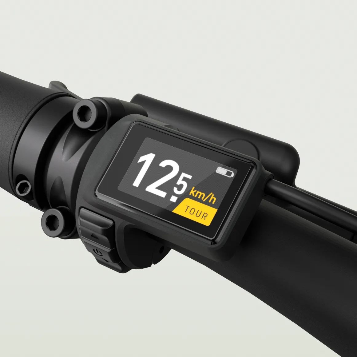 Nahaufnahme des Displays eines TENWAYS CGO600 E-Bikes, das 12,5 km/h und den Fahrmodus