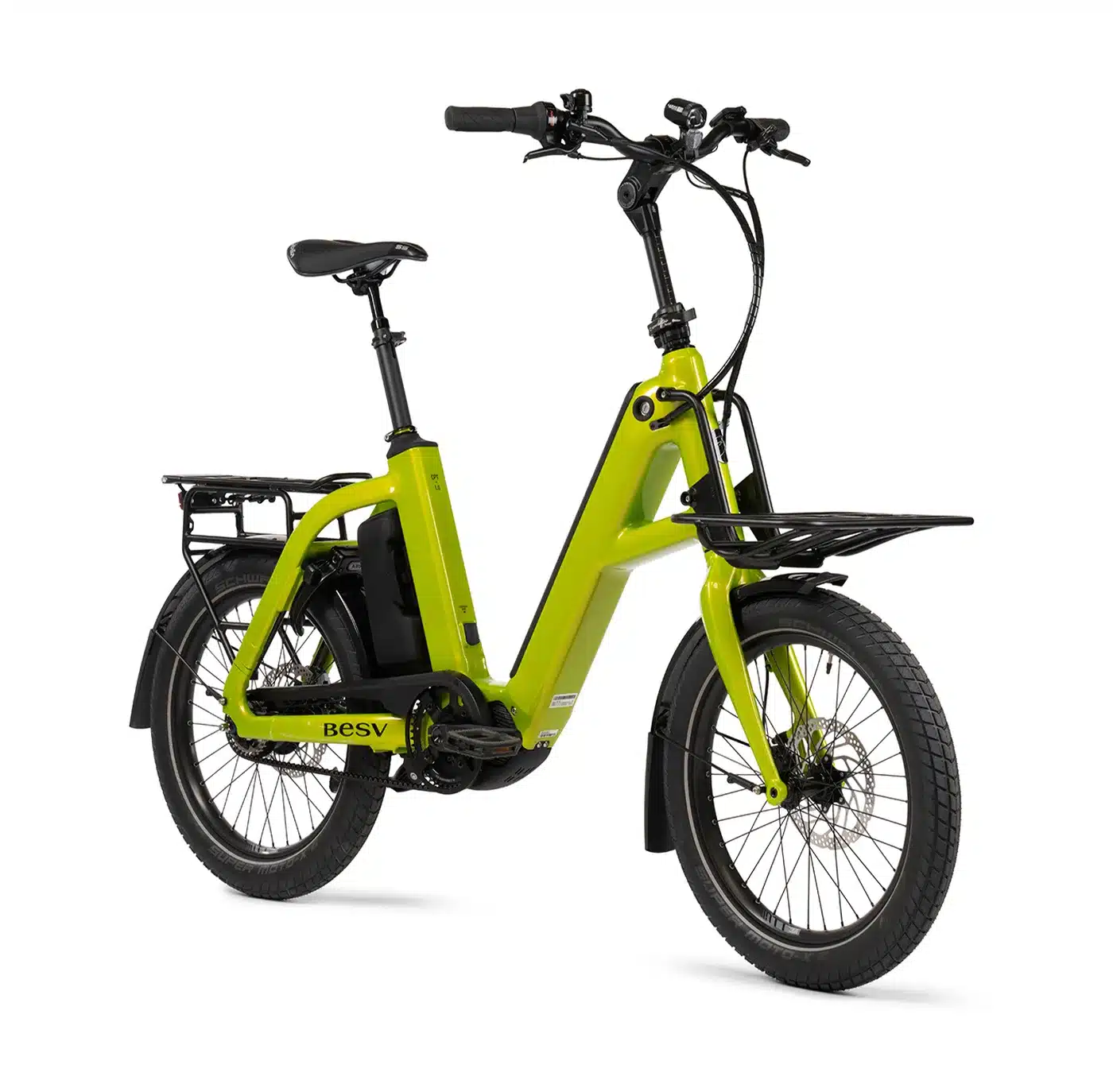 Ein limegrünes BESV CPT 1.0 Kompakt-E-Bike mit schwarzen Gepäckträgern vorne und hinten, steht auf weißem Hintergrund.