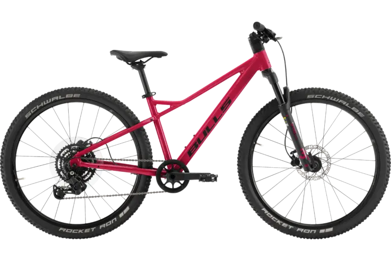 Rotes Bulls TOKEE DISC 26 Fahrrad für Kinder und Jugendliche, mit Scheibenbremsen und Mountainbike-Bereifen.