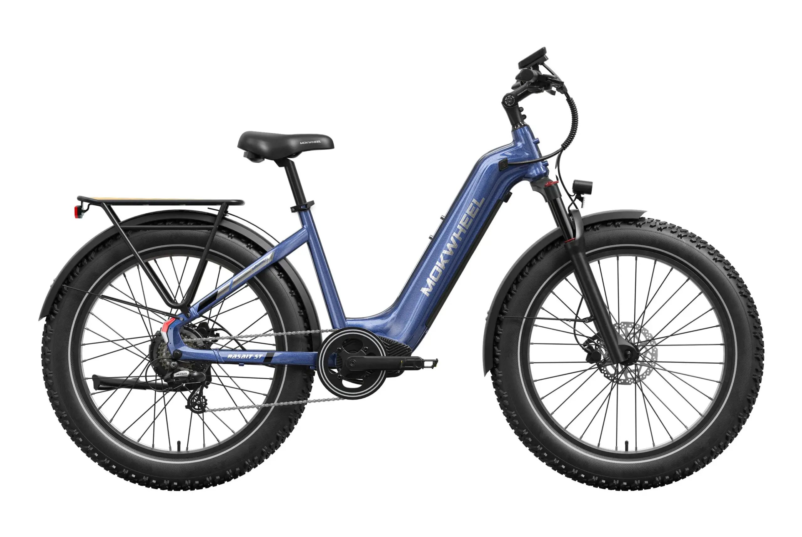 Seitenansicht eines blauen Basalt ST 2.0 E-All-Terrain-Bikes mit breiten Reifen und Gepäckträger.