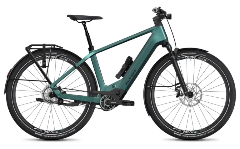 Seitenansicht des Flyer G1 Upstreet TR:CF 7.63 Pinion MGU E1.12S 700Wh Herren-E-Bikes in Jasper Green Satin.